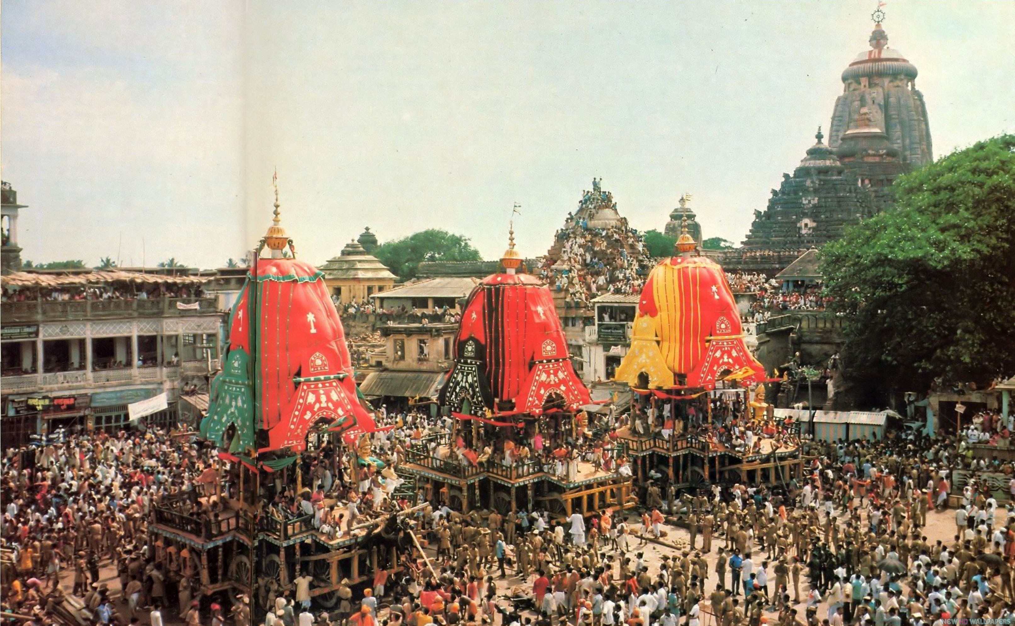 https://speakzeasy.files.wordpress.com/2015/05/jagannath-temple-rath-yatra.jpg